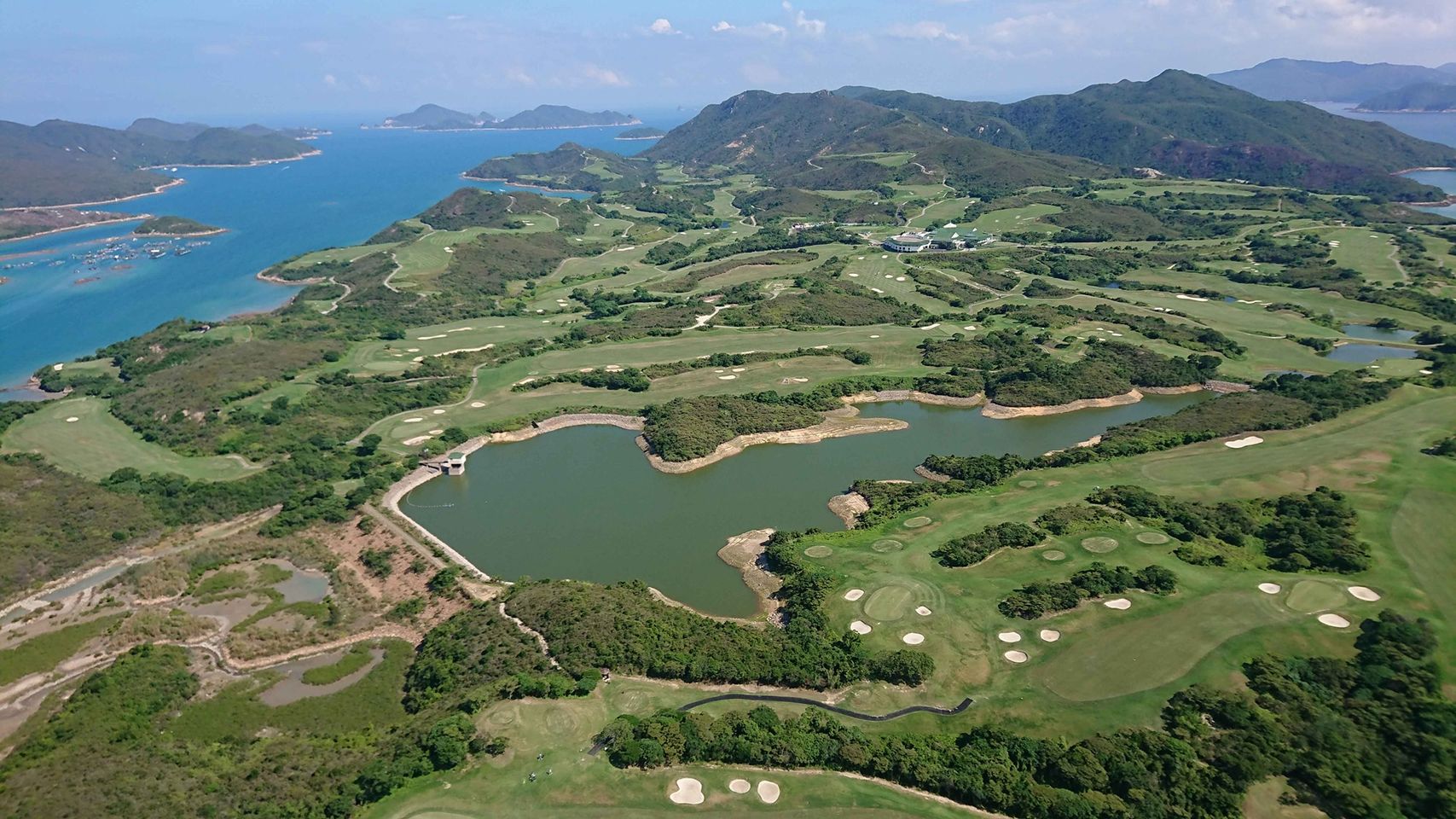 !Kau Sai Chau is the only public golf